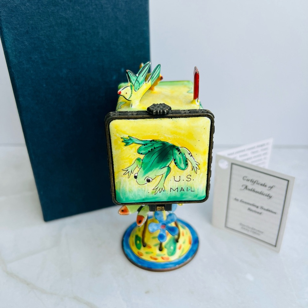 Kelvin Chen Hand-Painted Frog Bird Miniature Mailbox Figurine Yellow Green